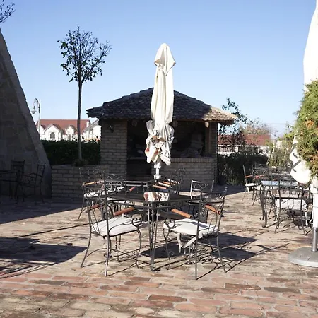 Hotel Garni Chicha - Winery Skrbic Belgrade
