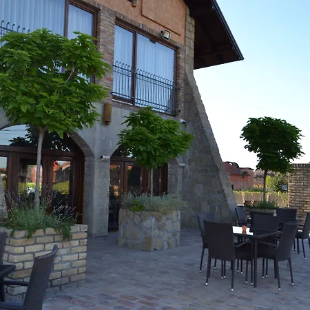 Otel Garni Chicha - Winery Skrbic 3*