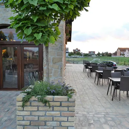 Garni Chicha - Winery Skrbic 호텔